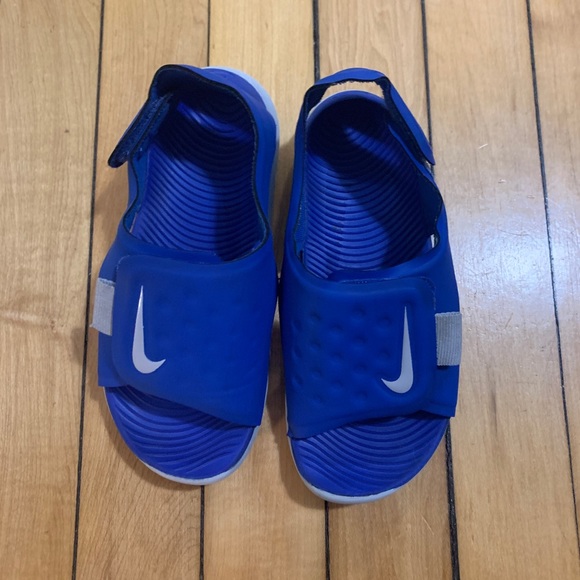 nike sundry sandals